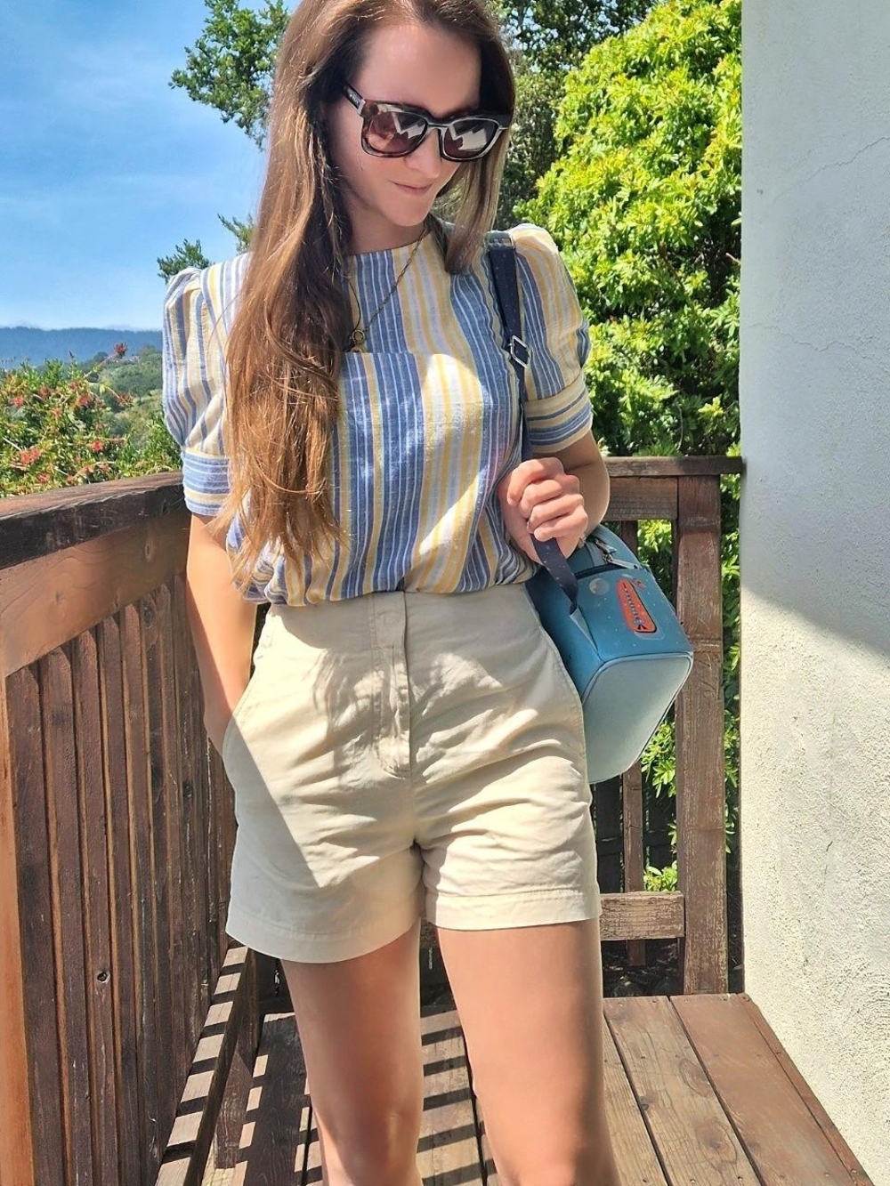 COS tailored shorts – size 4